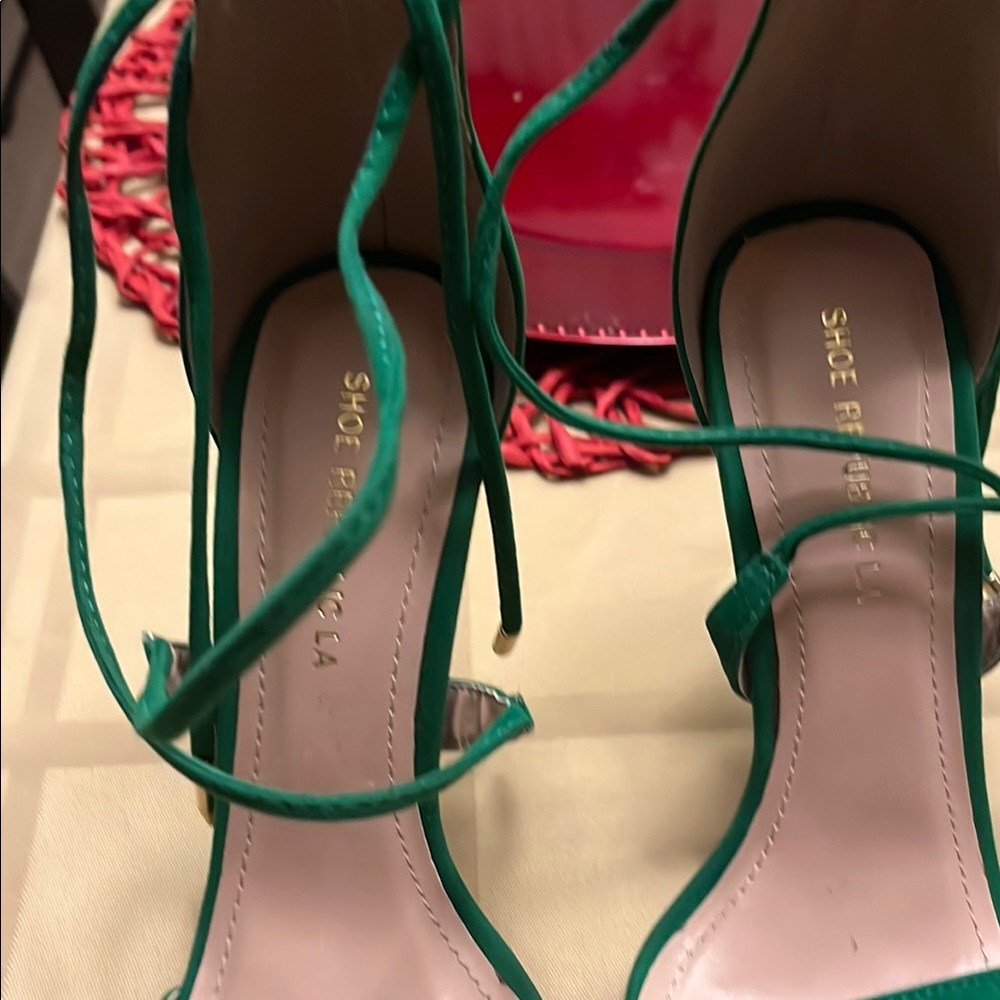 Shoe Republic LA Green High Heels with Crisscross Straps